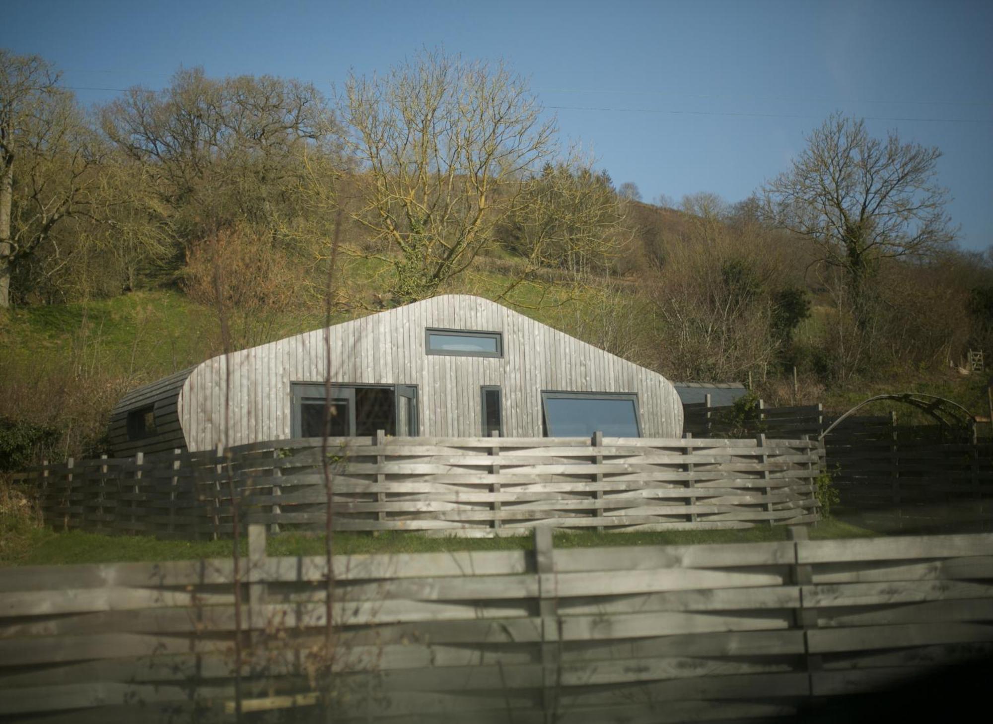 Two Unique Cabins Wrapped In Beautiful Welsh Scenery Presteigne ภายนอก รูปภาพ