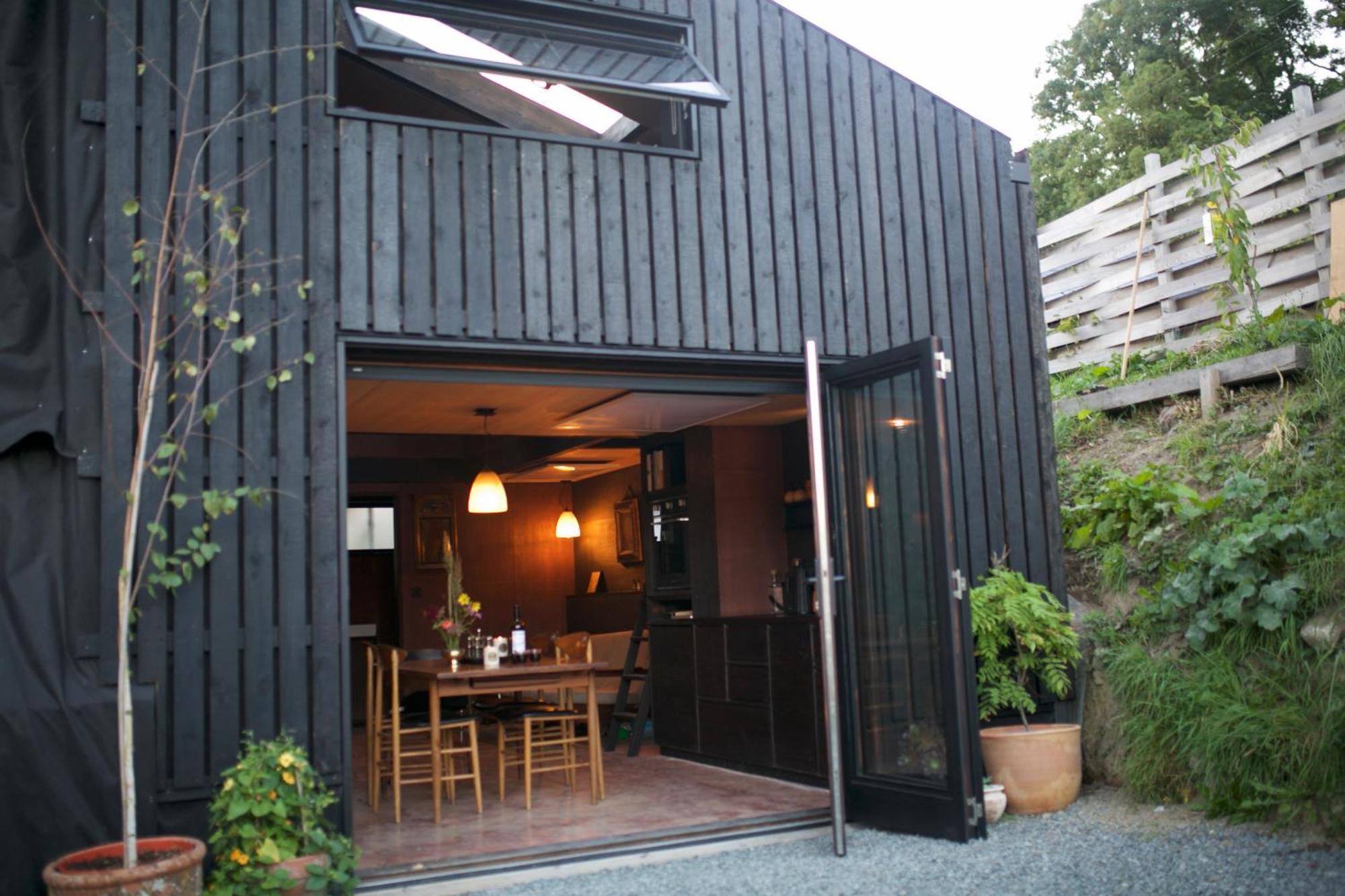 Two Unique Cabins Wrapped In Beautiful Welsh Scenery Presteigne ภายนอก รูปภาพ